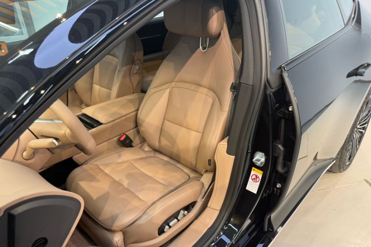 Used Avatr 12 2026 Ultra Pure-Electric All-Wheel-Drive Version Interior 4