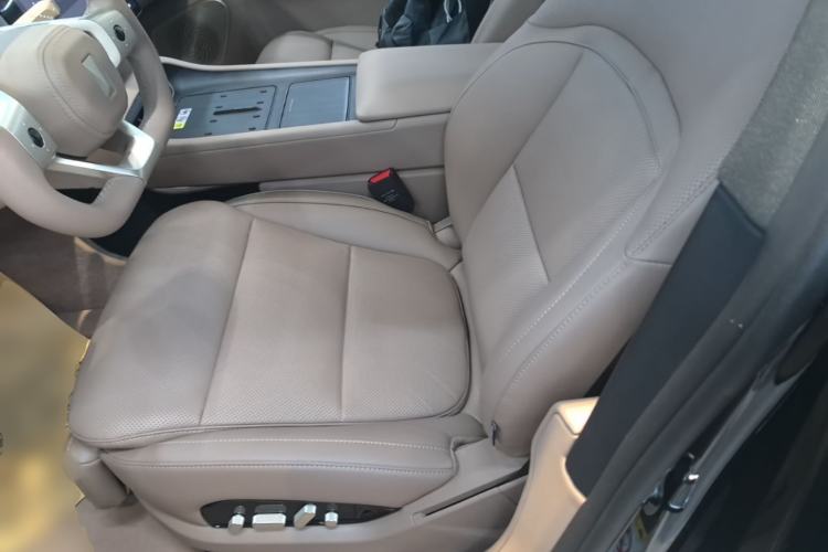 Used Avatr 12 2026 Ultra Pure-Electric All-Wheel-Drive Version Left Front Seat