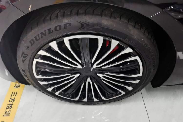 Used Avatr 12 2026 Ultra Pure-Electric All-Wheel-Drive Version Left Front Wheel Hub