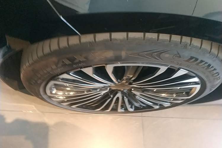 Used Avatr 12 2026 Ultra Pure-Electric All-Wheel-Drive Version Left Front Wheel Hub