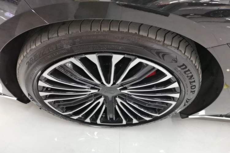Used Avatr 12 2026 Ultra Pure-Electric All-Wheel-Drive Version Left Front Wheel Hub