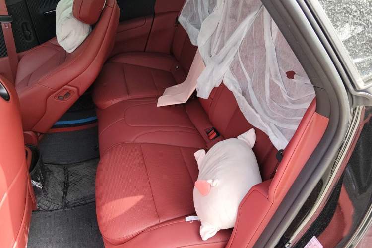 Used Avatr 12 2026 Max Range-Extended Version Left Rear Seat