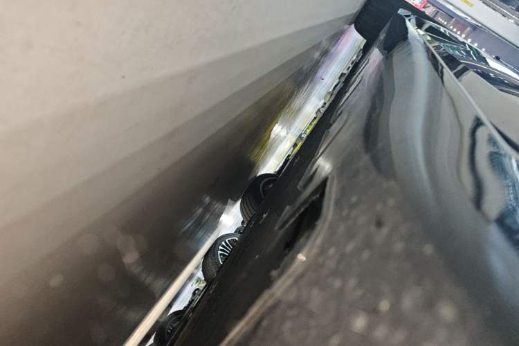 Used Avatr 12 2026 Ultra Pure-Electric All-Wheel-Drive Version Left Side Sill