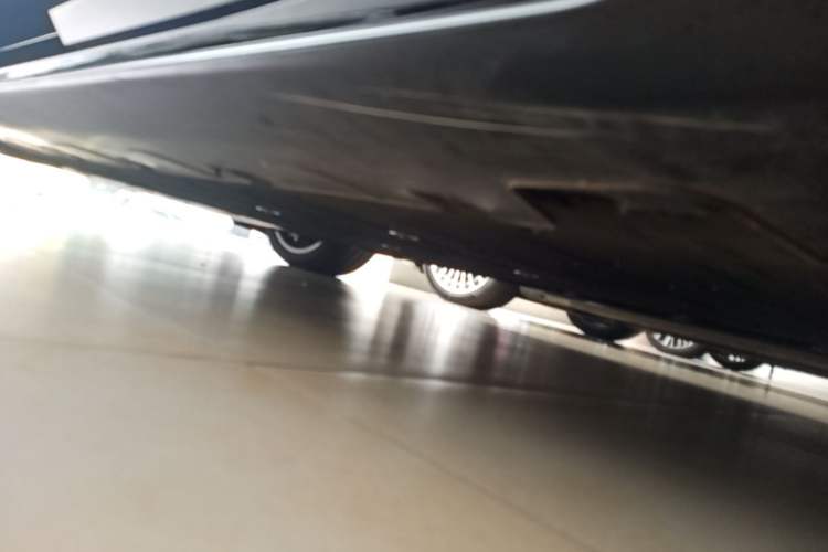 Used Avatr 12 2026 Ultra Pure-Electric All-Wheel-Drive Version Left Side Sill