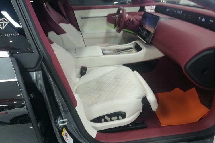 Used Avatr 12 2026 Royal Theater Edition Right Front Seat