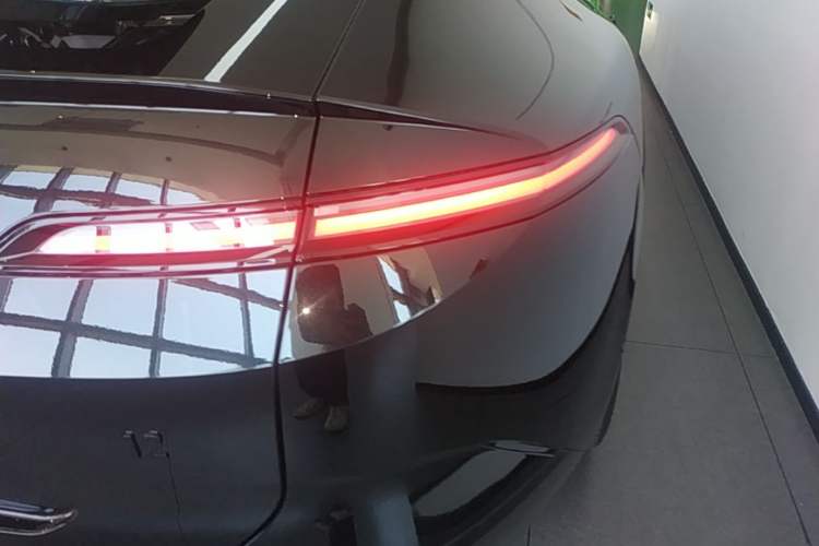 Used Avatr 12 2026 Ultra Pure-Electric All-Wheel-Drive Version Right Rear Taillight
