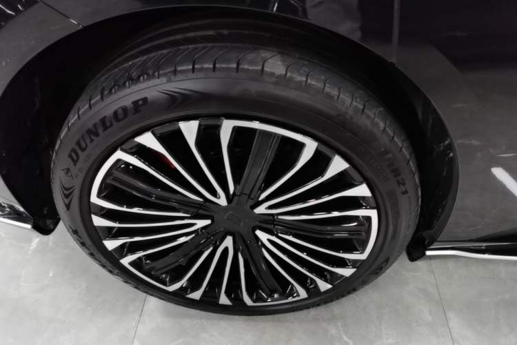 Used Avatr 12 2026 Ultra Pure-Electric All-Wheel-Drive Version Right Rear Wheel Hub