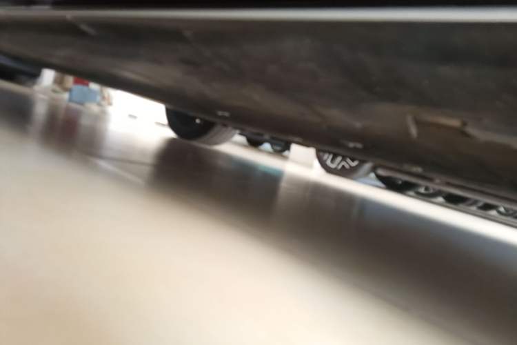 Used Avatr 12 2026 Ultra Pure-Electric All-Wheel-Drive Version Right Side Sill