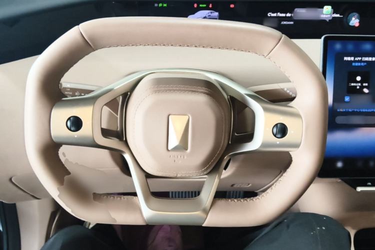 Used Avatr 12 2026 Ultra Pure-Electric All-Wheel-Drive Version Steering Wheel