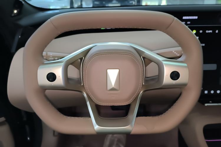 Used Avatr 12 2026 Ultra Pure-Electric All-Wheel-Drive Version Steering Wheel