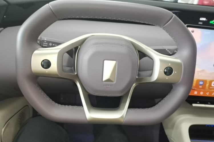 Used Avatr 12 2026 Ultra Pure-Electric All-Wheel-Drive Version Steering Wheel