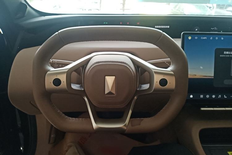 Used Avatr 12 2026 Ultra Pure-Electric All-Wheel-Drive Version Steering Wheel