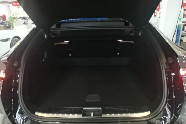 Used Avatr 12 2026 Ultra Pure-Electric All-Wheel-Drive Version Trunk