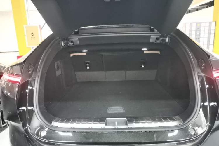 Used Avatr 12 2026 Ultra Pure-Electric All-Wheel-Drive Version Trunk