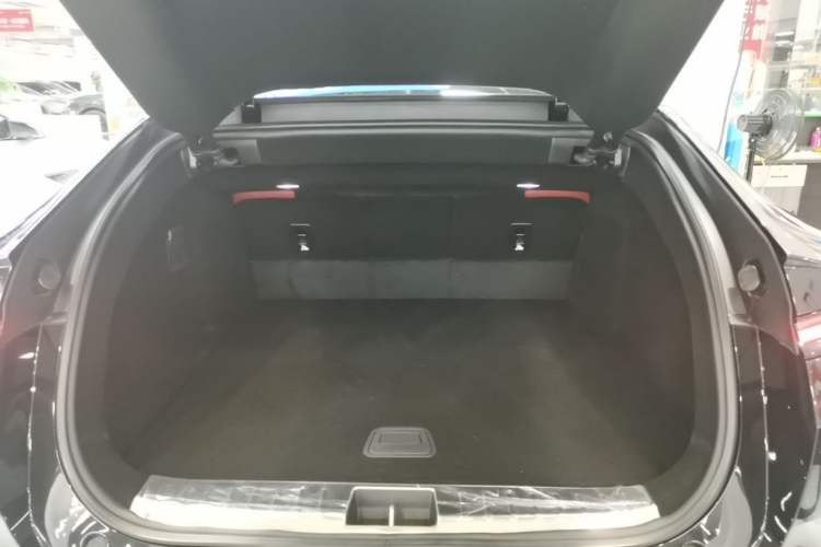 Used Avatr 12 2026 Ultra Pure-Electric All-Wheel-Drive Version Trunk