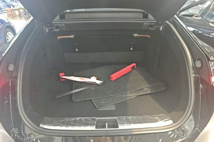 Used Avatr 12 2026 Ultra Pure-Electric All-Wheel-Drive Version Trunk