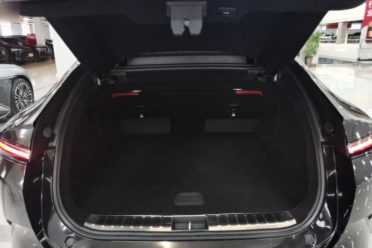 Used Avatr 12 2026 Ultra Pure-Electric All-Wheel-Drive Version Trunk