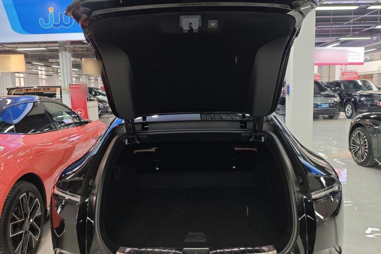 Used Avatr 12 2026 Ultra Pure-Electric All-Wheel-Drive Version Trunk