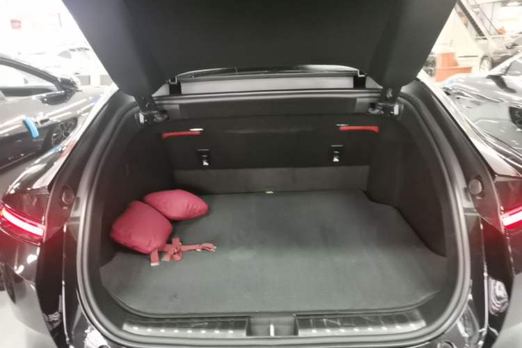 Used Avatr 12 2026 Ultra Range-Extended Version Trunk
