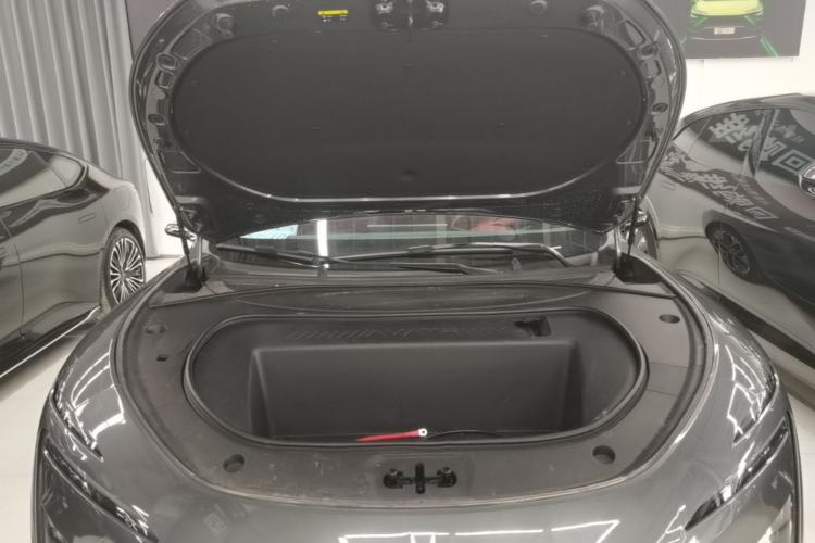 Used Avatr 12 2026 Master Pure-Electric All-Wheel-Drive Version Engine Bay