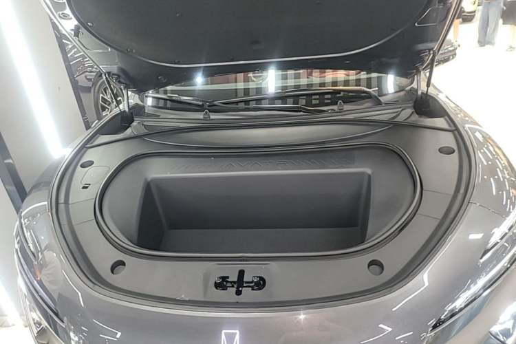 Used Avatr 12 2026 Ultra Pure-Electric All-Wheel-Drive Version Engine Bay