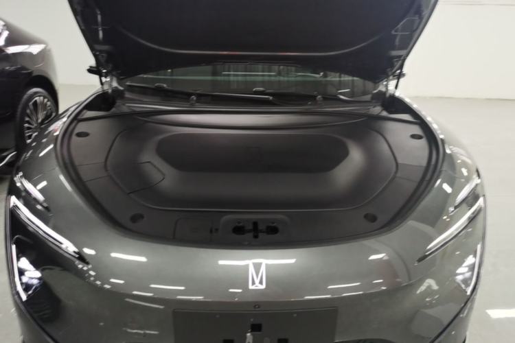 Used Avatr 12 2026 Revised Max Two-Motor Range-Extending Edition Engine Bay