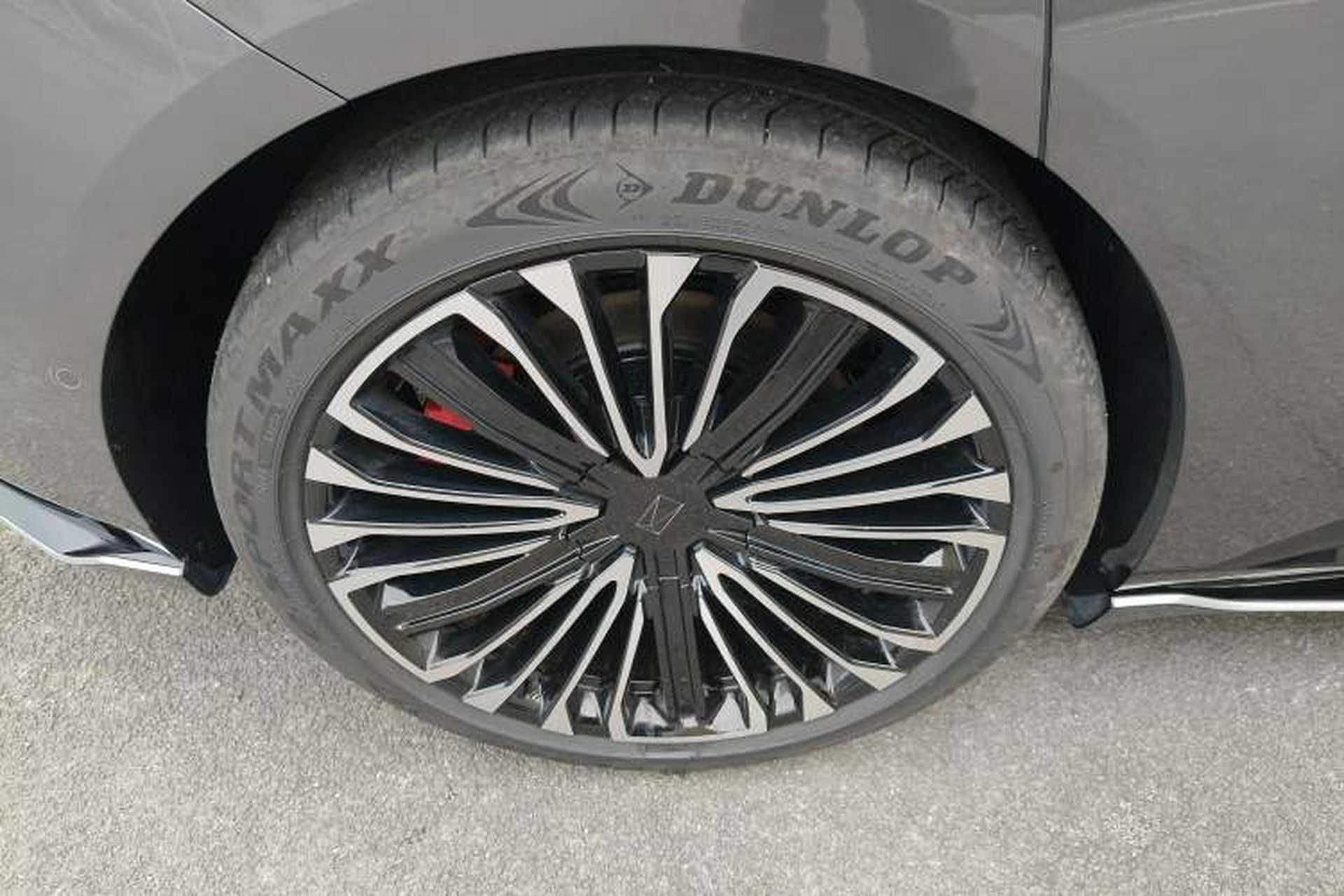 Used Avatr 12 2026 Ultra Pure-Electric All-Wheel-Drive Version Exterior 5