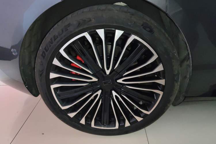 Used Avatr 12 2026 Ultra Pure-Electric All-Wheel-Drive Version Exterior 5