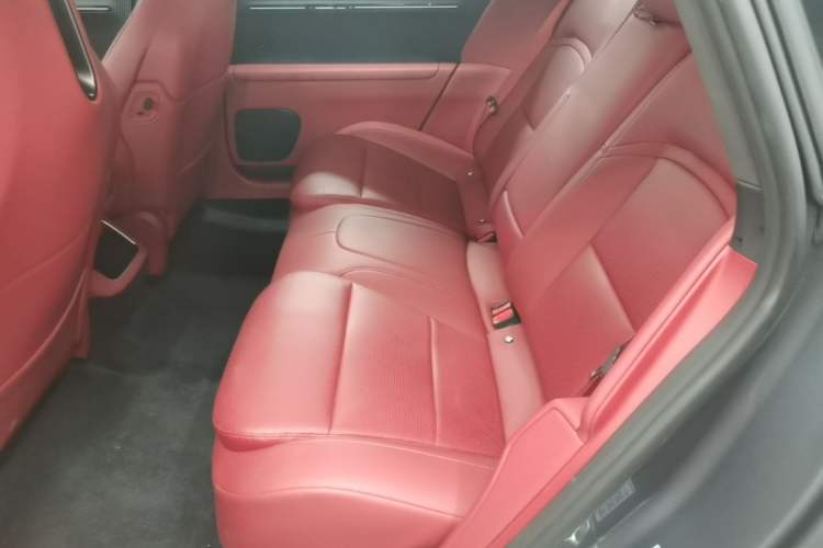 Used Avatr 12 2026 Master Pure-Electric All-Wheel-Drive Version Left Rear Seat