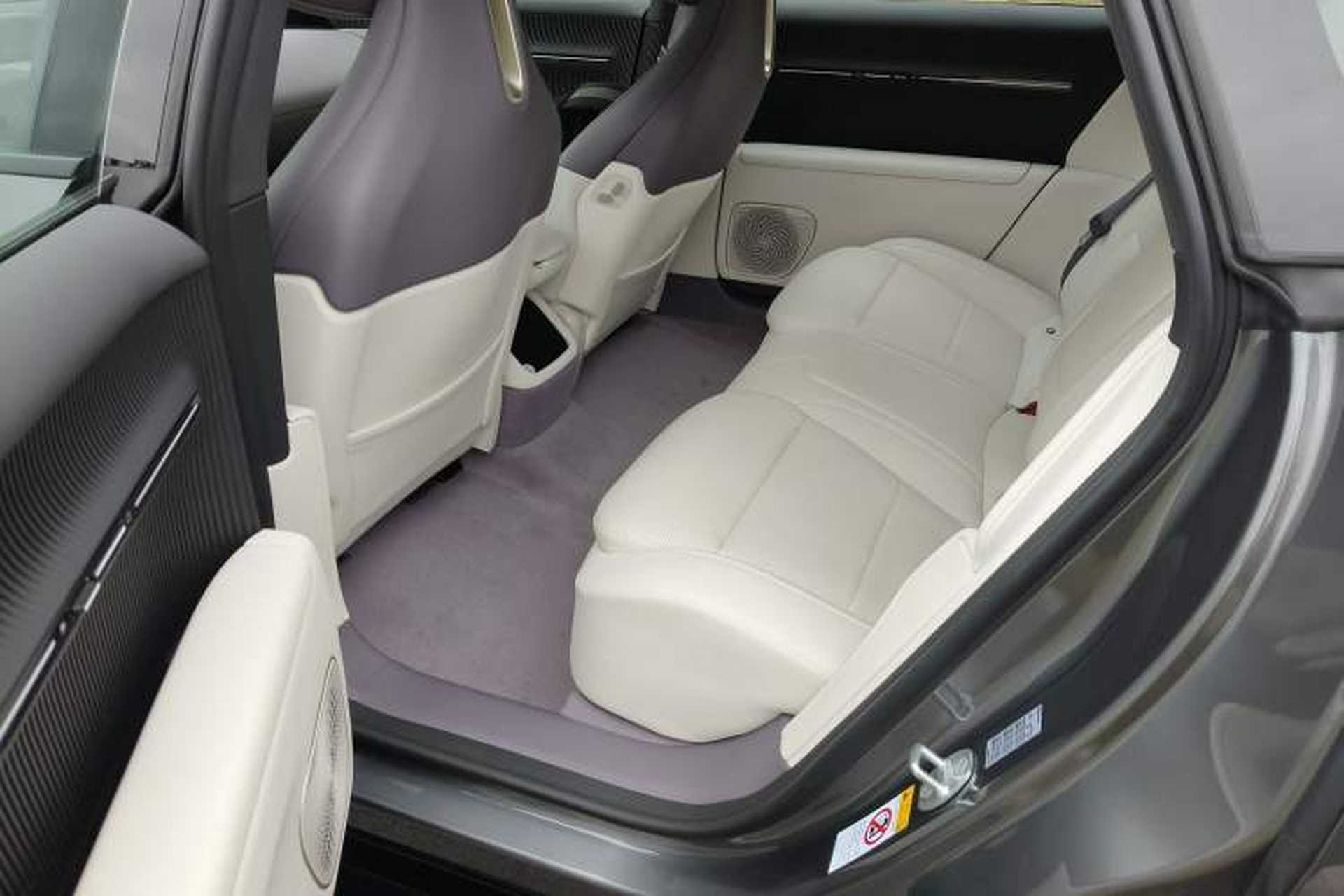 Used Avatr 12 2026 Ultra Pure-Electric All-Wheel-Drive Version Left Rear Seat