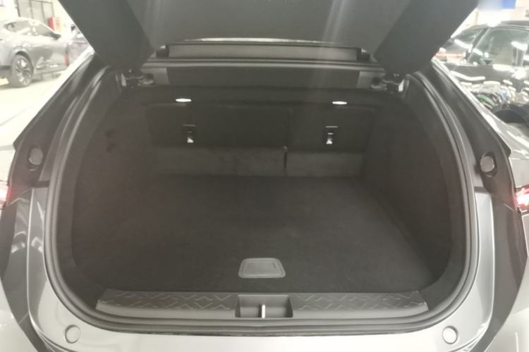 Used Avatr 12 2026 Revised Max Two-Motor Range-Extending Edition Trunk
