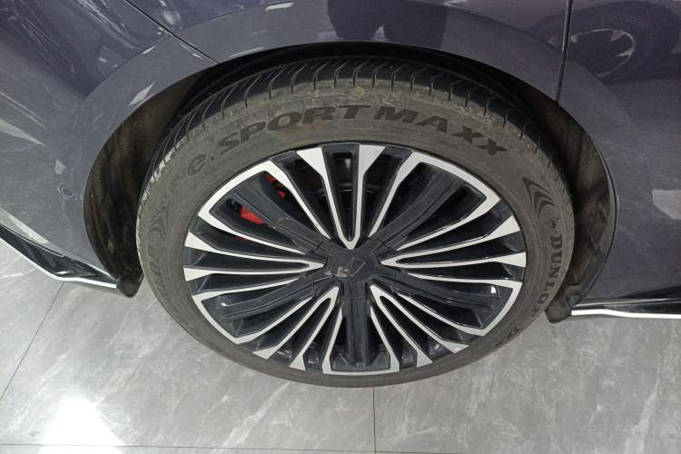 Used Avatr 12 2026 Ultra Pure-Electric All-Wheel-Drive Version Exterior 5
