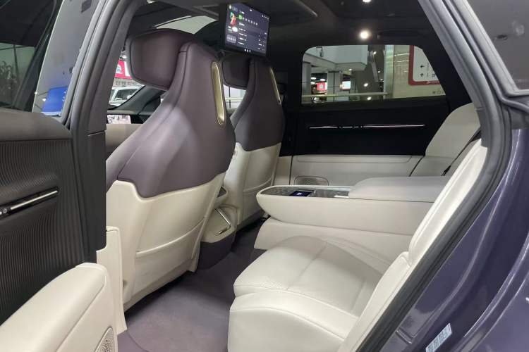 Used Avatr 12 2026 Master Pure-Electric All-Wheel-Drive Version Interior 3