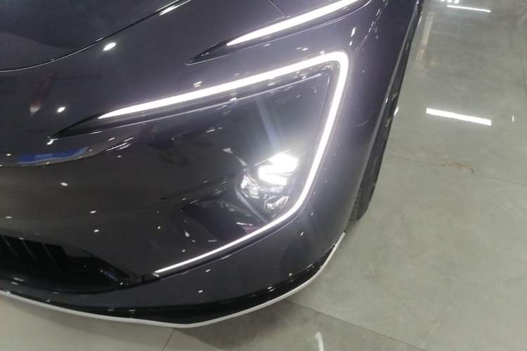 Used Avatr 12 2026 Master Pure-Electric All-Wheel-Drive Version Left Front Headlight