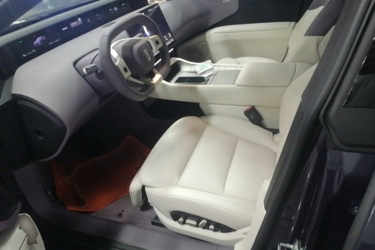 Used Avatr 12 2026 Master Pure-Electric All-Wheel-Drive Version Left Front Seat