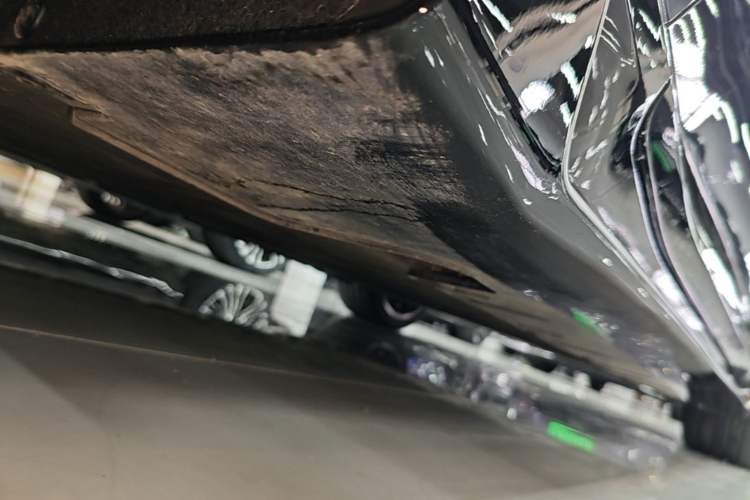 Used Avatr 12 2026 Revised Master Three-Motor Pure Electric Edition Left Side Sill