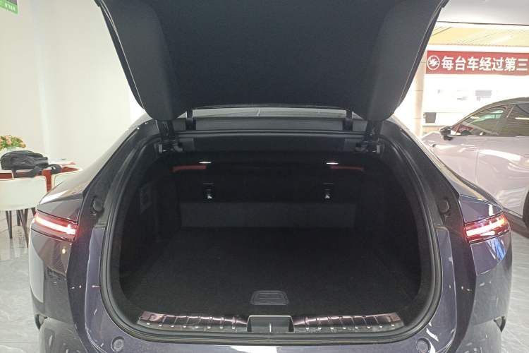 Used Avatr 12 2026 Ultra Pure-Electric All-Wheel-Drive Version Trunk
