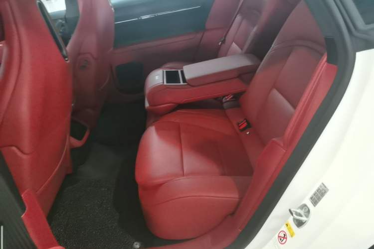 Used Avatr 12 2026 Ultra Pure-Electric All-Wheel-Drive Version Left Rear Seat