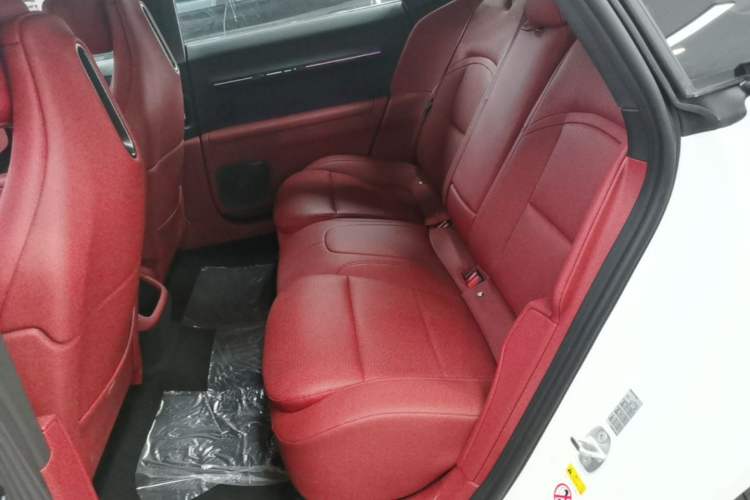Used Avatr 12 2026 Max Range-Extended Version Left Rear Seat