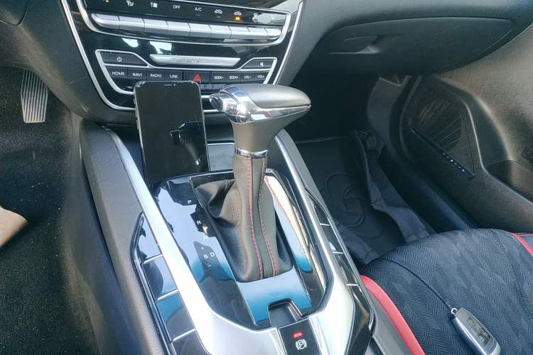 Used BAIC 2019 1.5L CVT Luxury Edition China V Gear Lever