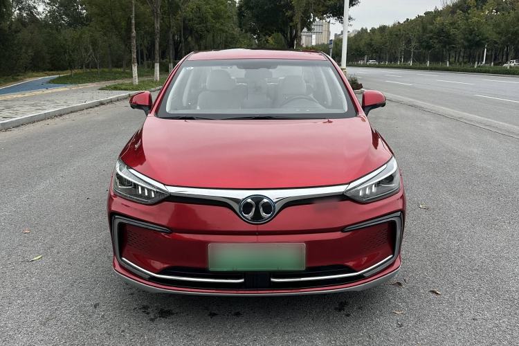 Used BAIC Beijing EU5 2018 R500 Smart Edition Exterior 2