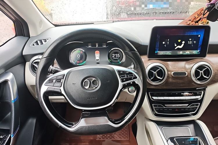 Used BAIC Beijing EU5 2018 R500 Smart Edition Steering Wheel
