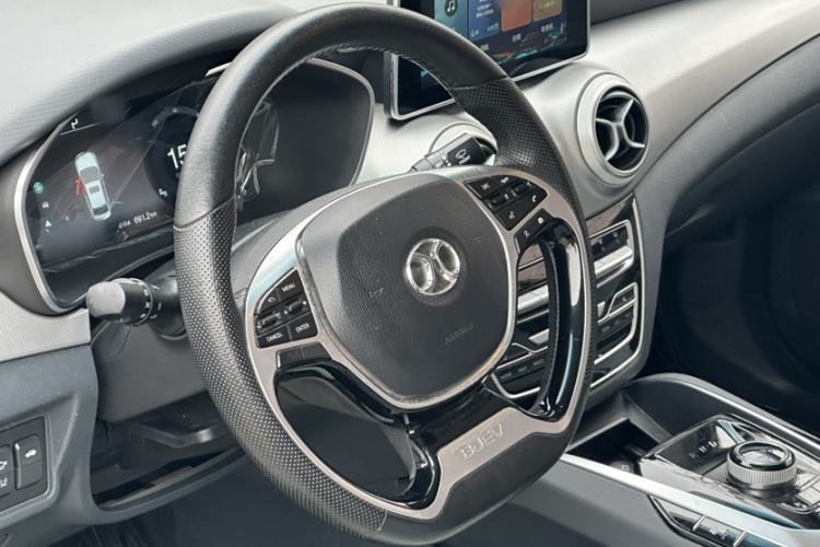 Used BAIC Beijing EU5 2018 R550 Smart Trend Edition Interior 2