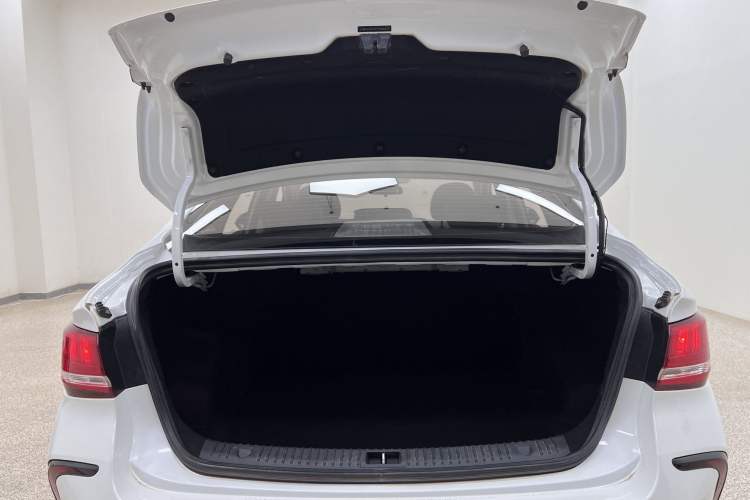 Used BAIC Beijing EU5 2022 Ride-Hailing Edition Trunk