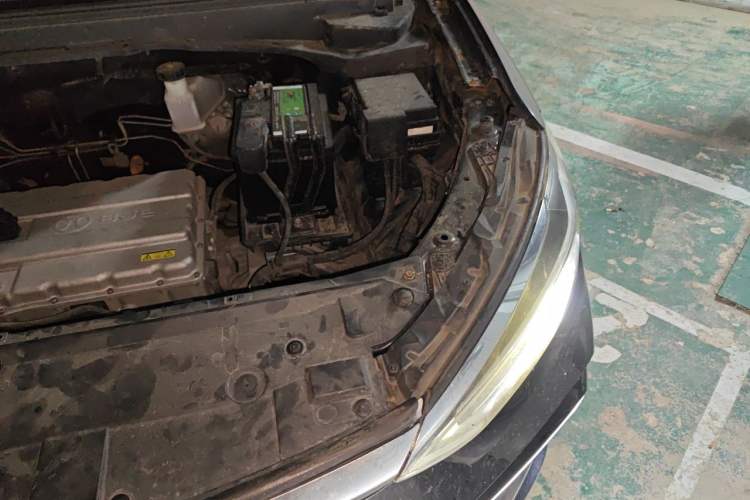 Used BAIC Beijing EU5 2018 R500 Smart Wind Edition Engine Bay Left
