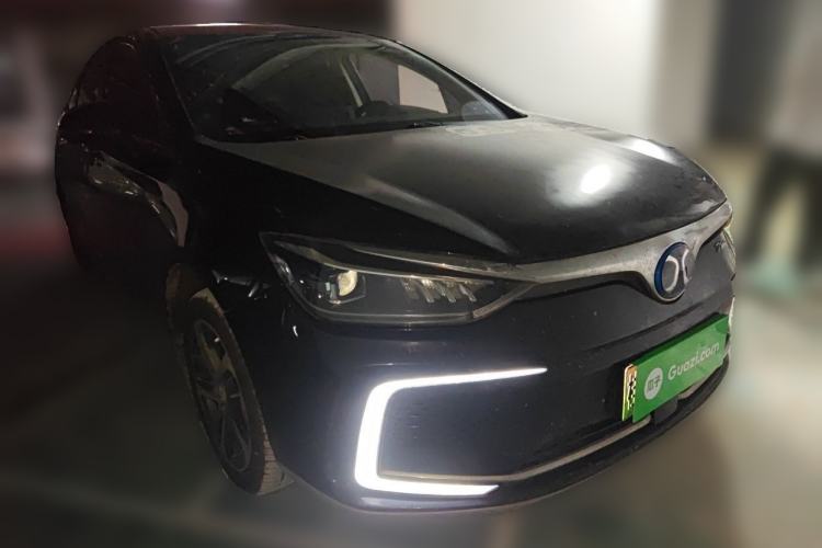 Used BAIC Beijing EU5 2018 R500 Smart Wind Edition Front Right 45 Deg