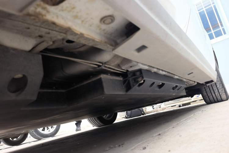 Used BAIC Beijing EU5 2018 R500 Smart Wind Edition Chassis Rear Right