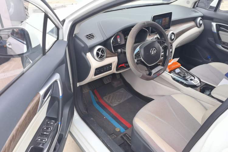 Used BAIC Beijing EU5 2018 R500 Smart Wind Edition Driver Seat