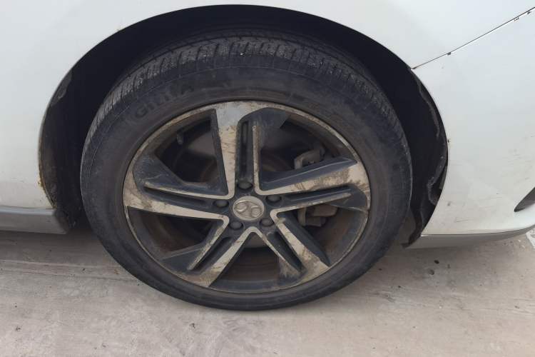 Used BAIC Beijing EU5 2018 R500 Smart Wind Edition Right Front Wheel Hub