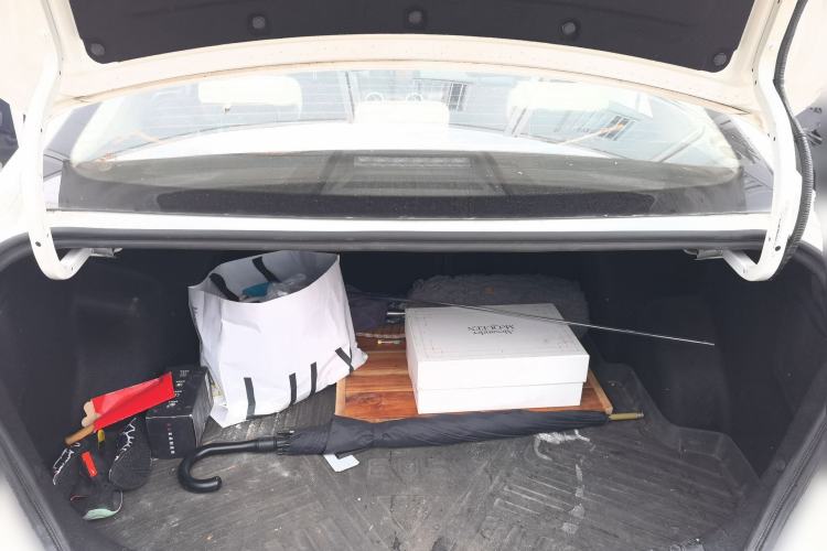 Used BAIC Beijing EU5 2018 R500 Smart Wind Edition Trunk